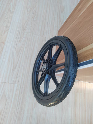 Het vlakke Vrije Wiel van het Bandenpu Schuim het Wielpolyurethaan van de 16 Duim Stevig Kruiwagen