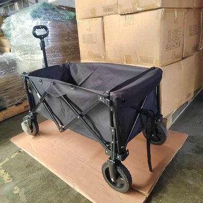 Zwarte Trekkracht langs het Vouwen van de Picknick van de Karretjetuin