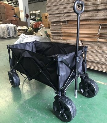 Zwarte Opvouwbare Wagenkar Op zwaar werk berekende 70kg die het Kamperen de Kar van het Wagenfestival vouwen